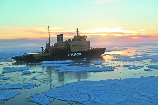 35天花费35万 首个成都人乘破冰船游南极 _新