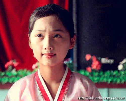 朝鲜女中学生日常生活清纯不输韩国人造美女