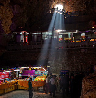 桂林银子岩――像电影里的场景