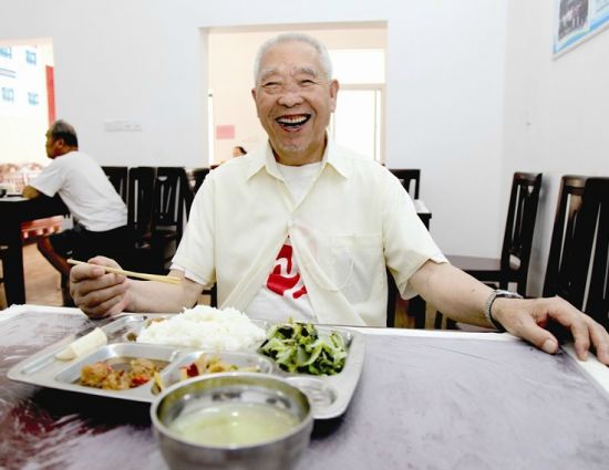 荆州试行居家养老模式 沙市区将建9个养老服务