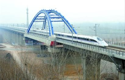 京广高铁正式开通运营 为世界最长高速铁路(图