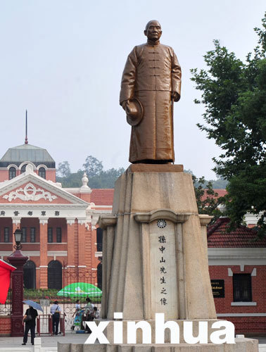 孙中山铜像:武汉人心中的城市地标和不朽丰碑