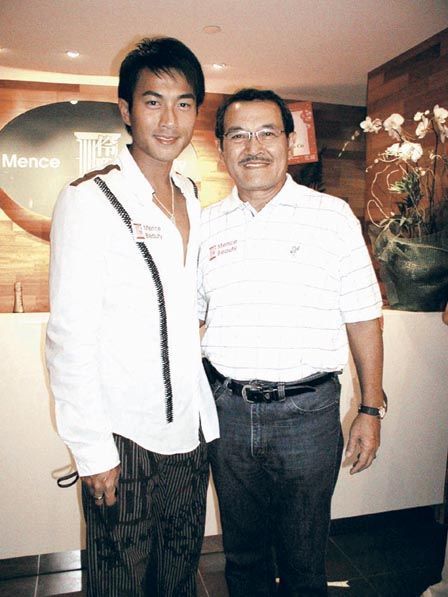 刘恺威和父亲刘丹